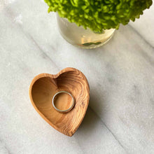 Load image into Gallery viewer, Petite Heart Bowls (Set of 2)