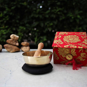 Small Meditation Bowl with Handmade Gift Box (Deep Red Floral)