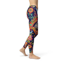 Load image into Gallery viewer, Wild Paisley Leggings
